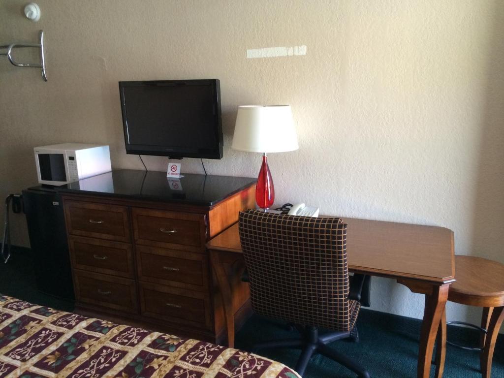 Bestway Inn Ruidoso Downs Стая снимка